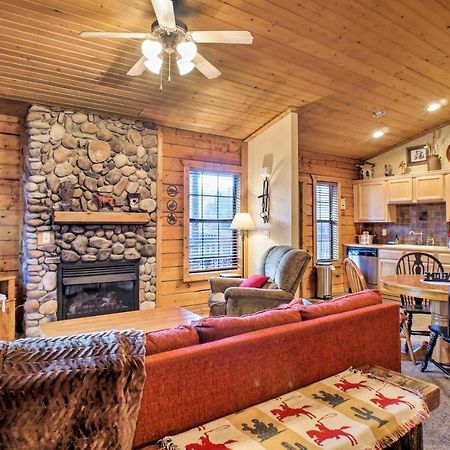 Cabin-Style Studio Right Off The Branson Strip! Apartment Екстериор снимка