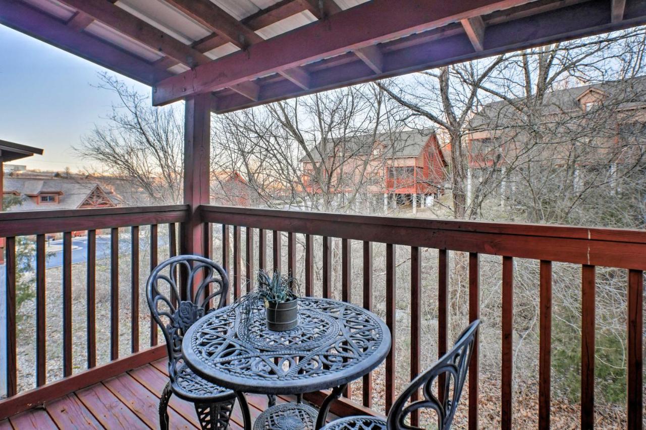 Cabin-Style Studio Right Off The Branson Strip! Apartment Екстериор снимка