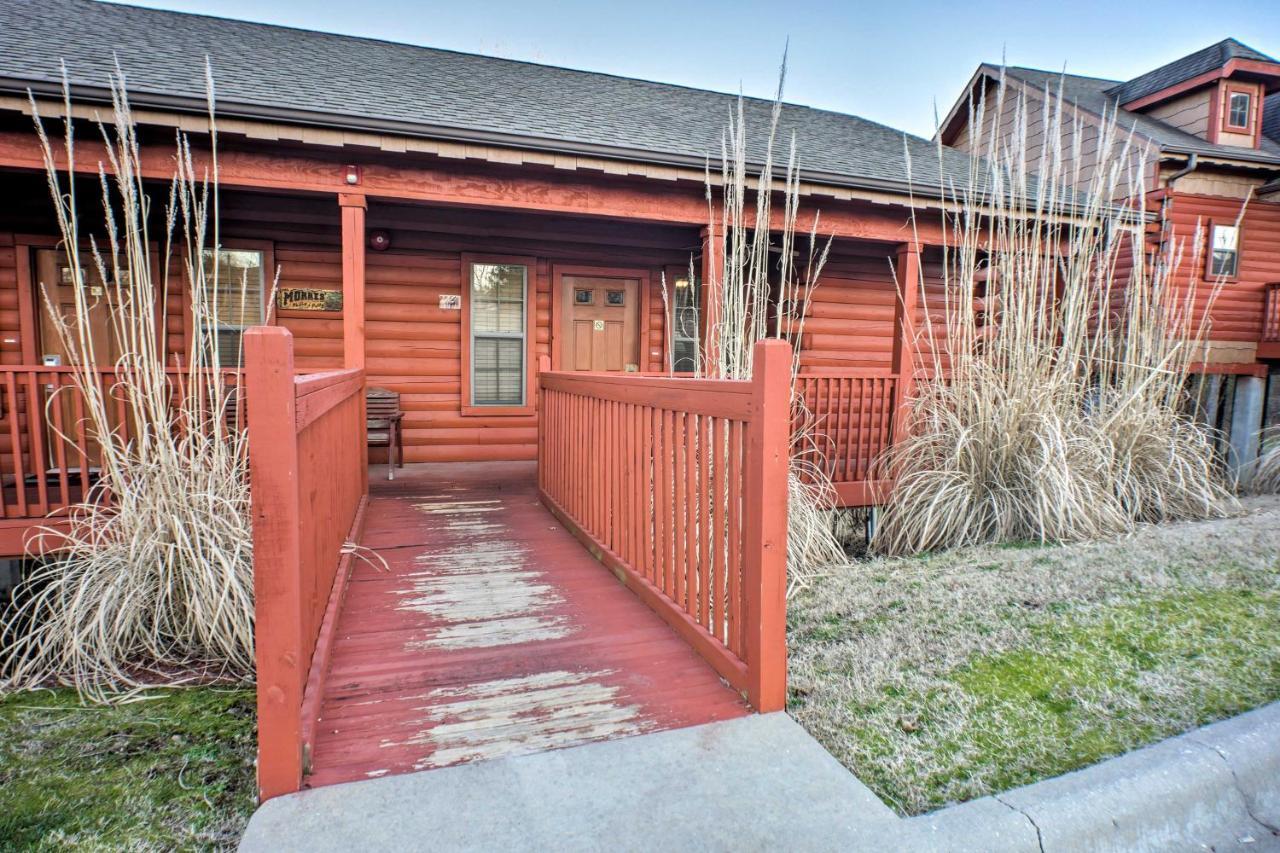 Cabin-Style Studio Right Off The Branson Strip! Apartment Екстериор снимка